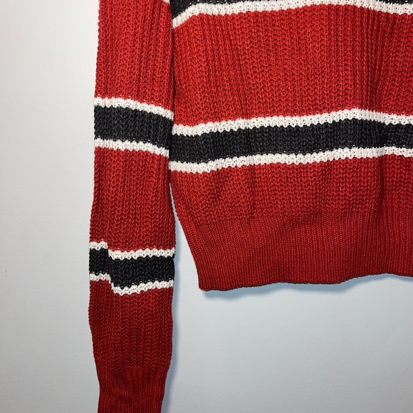 Ambiance Apparel Red Navy white Sweater Ladies Medium NWOT - Picture 3 of 5